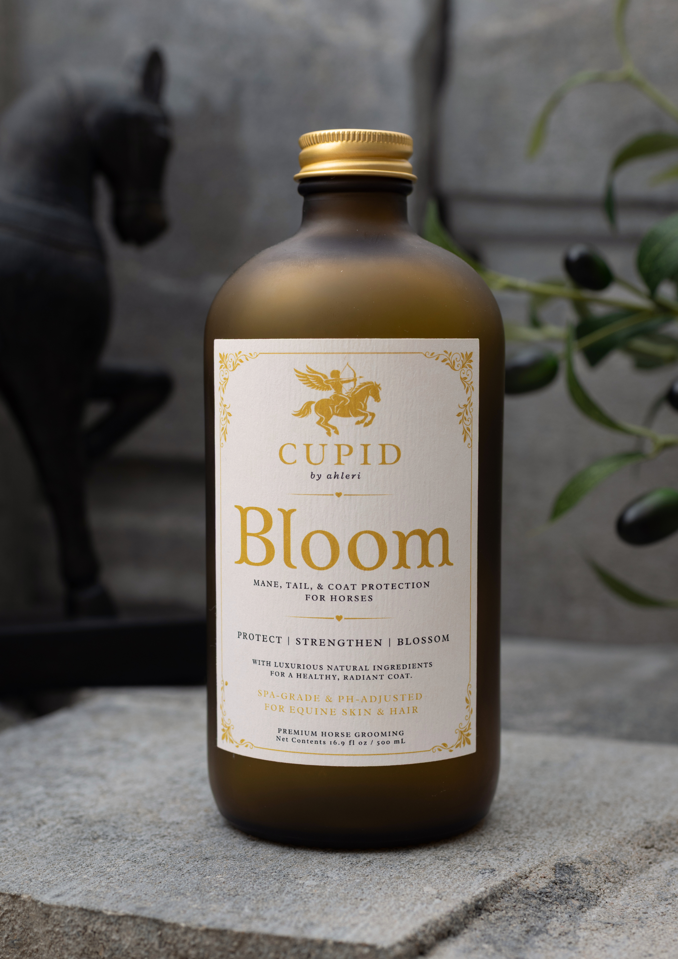 Bloom: a Luxury Mane & Tail Protectant