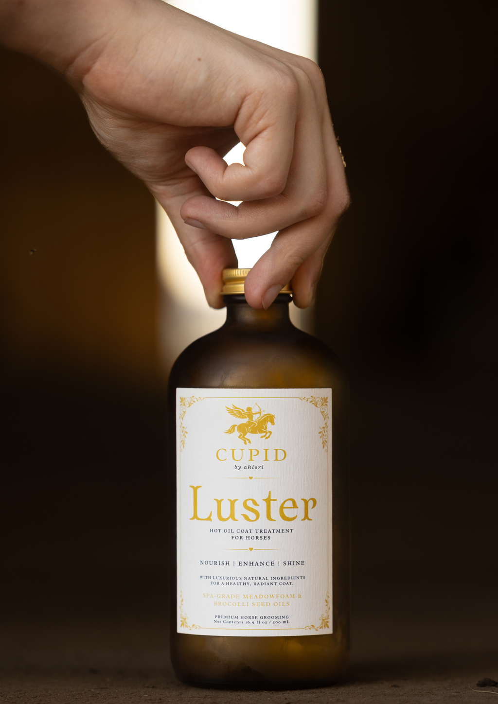 Luster: a Luxury Hot Oil Coat Treatment