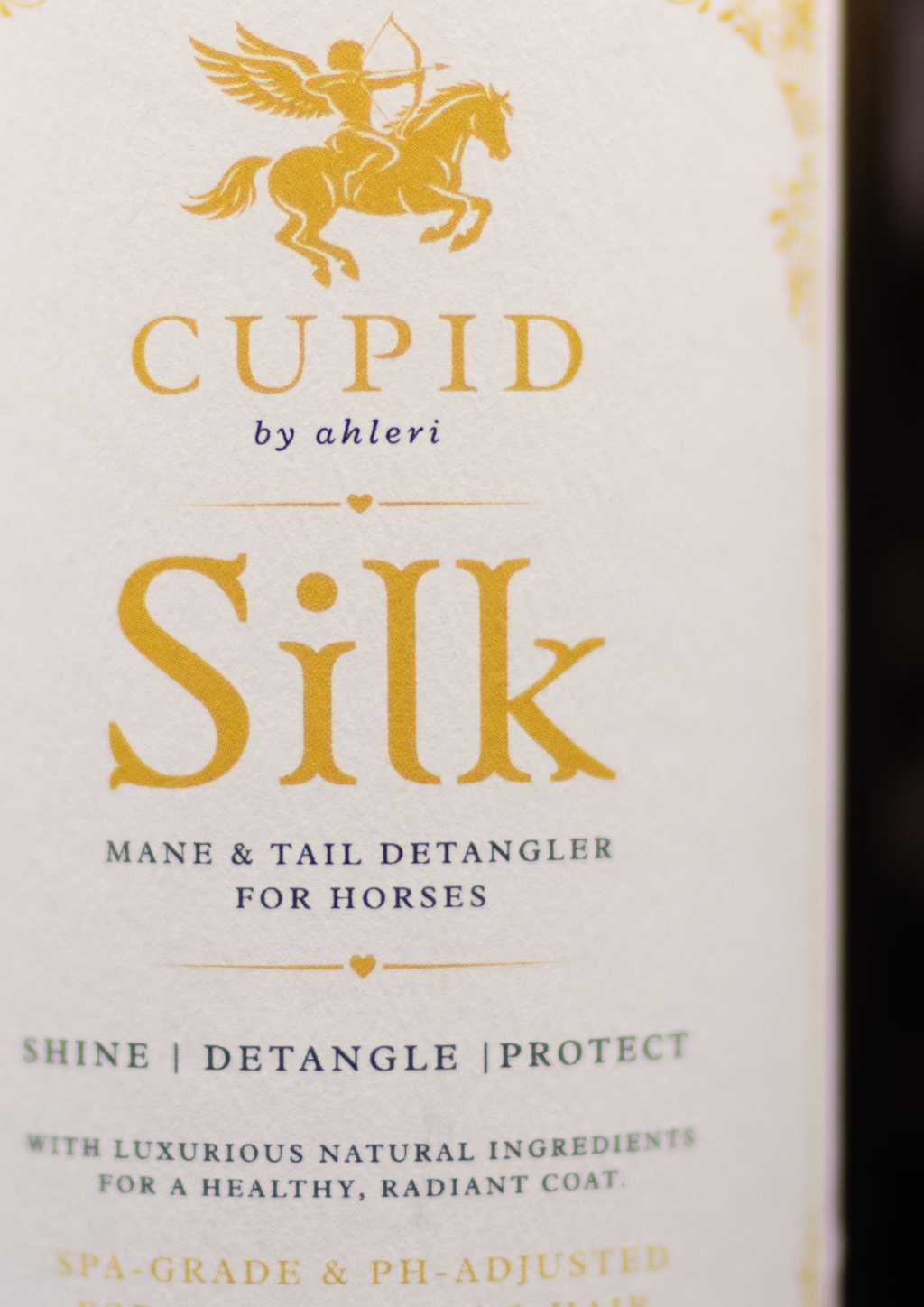 Silk: a Luxury Mane & Tail Detangler